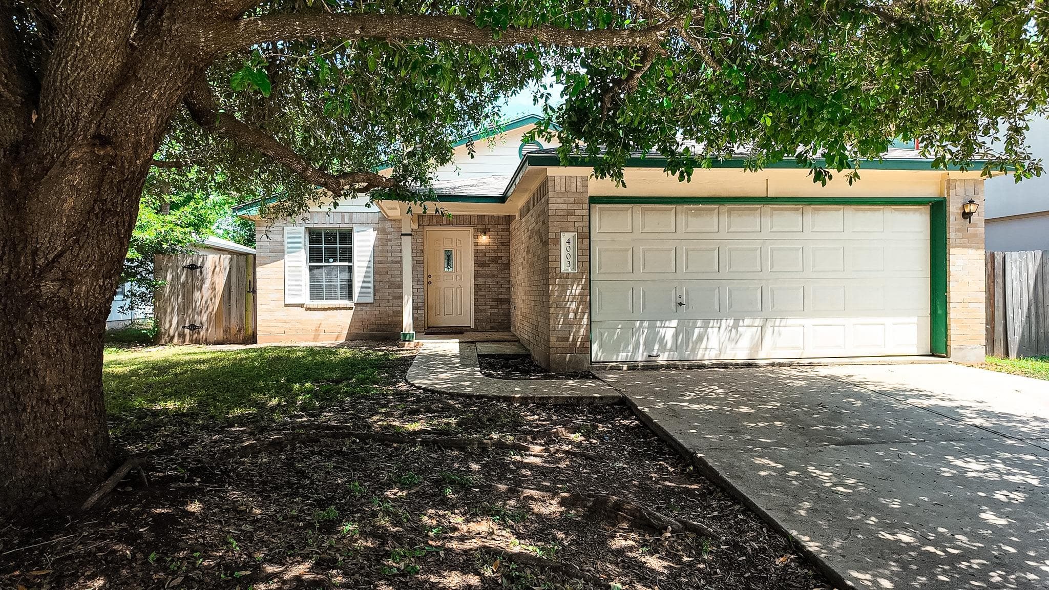4003 Reeders Dr