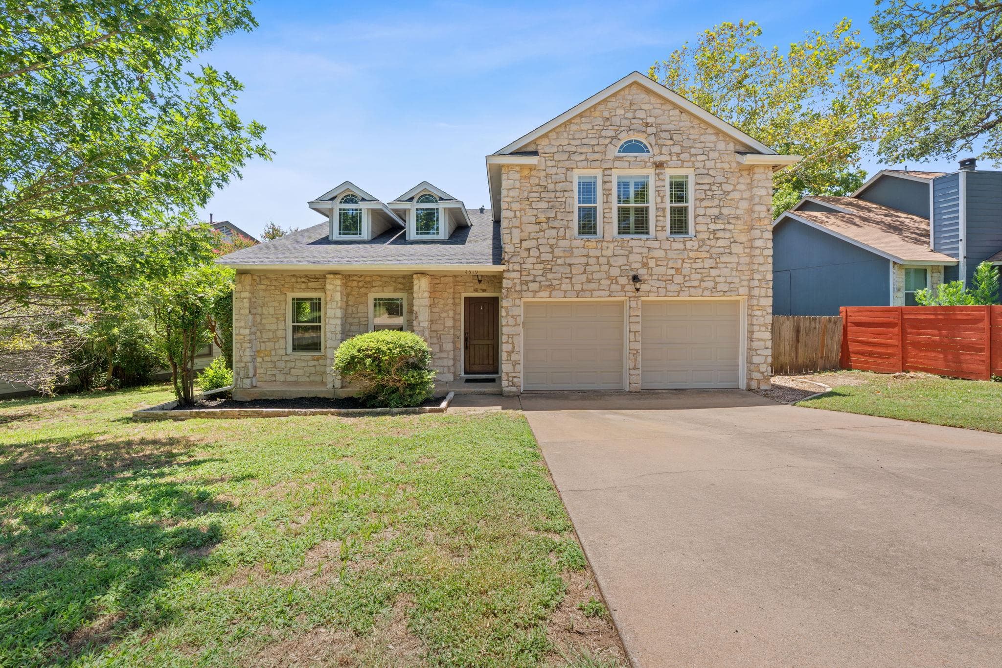 4519 Sidereal Dr