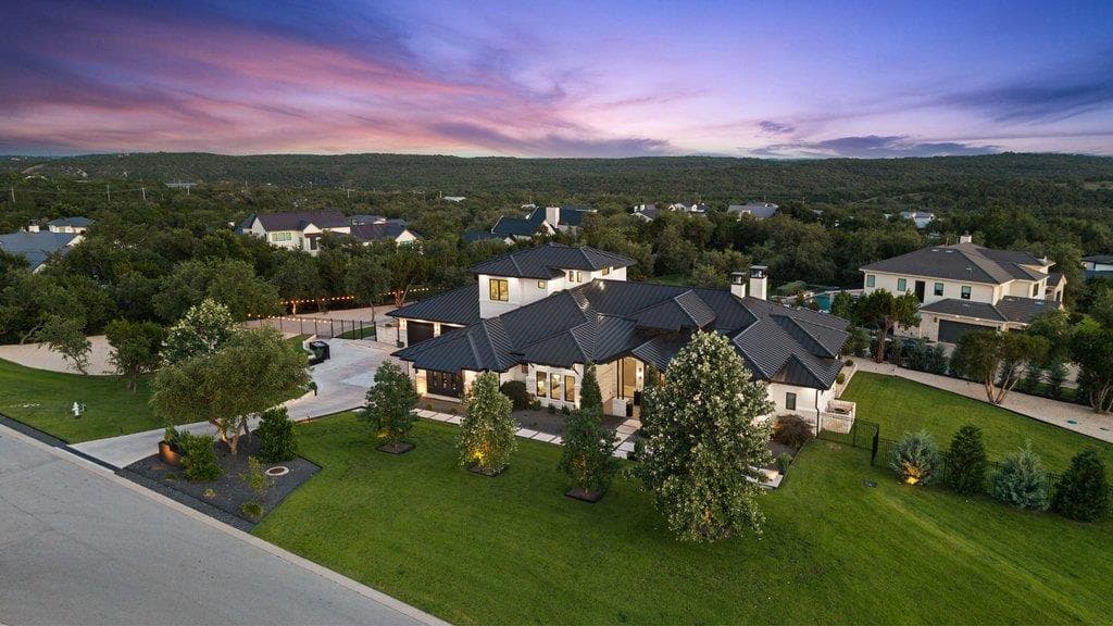 5601 Sombria Ct