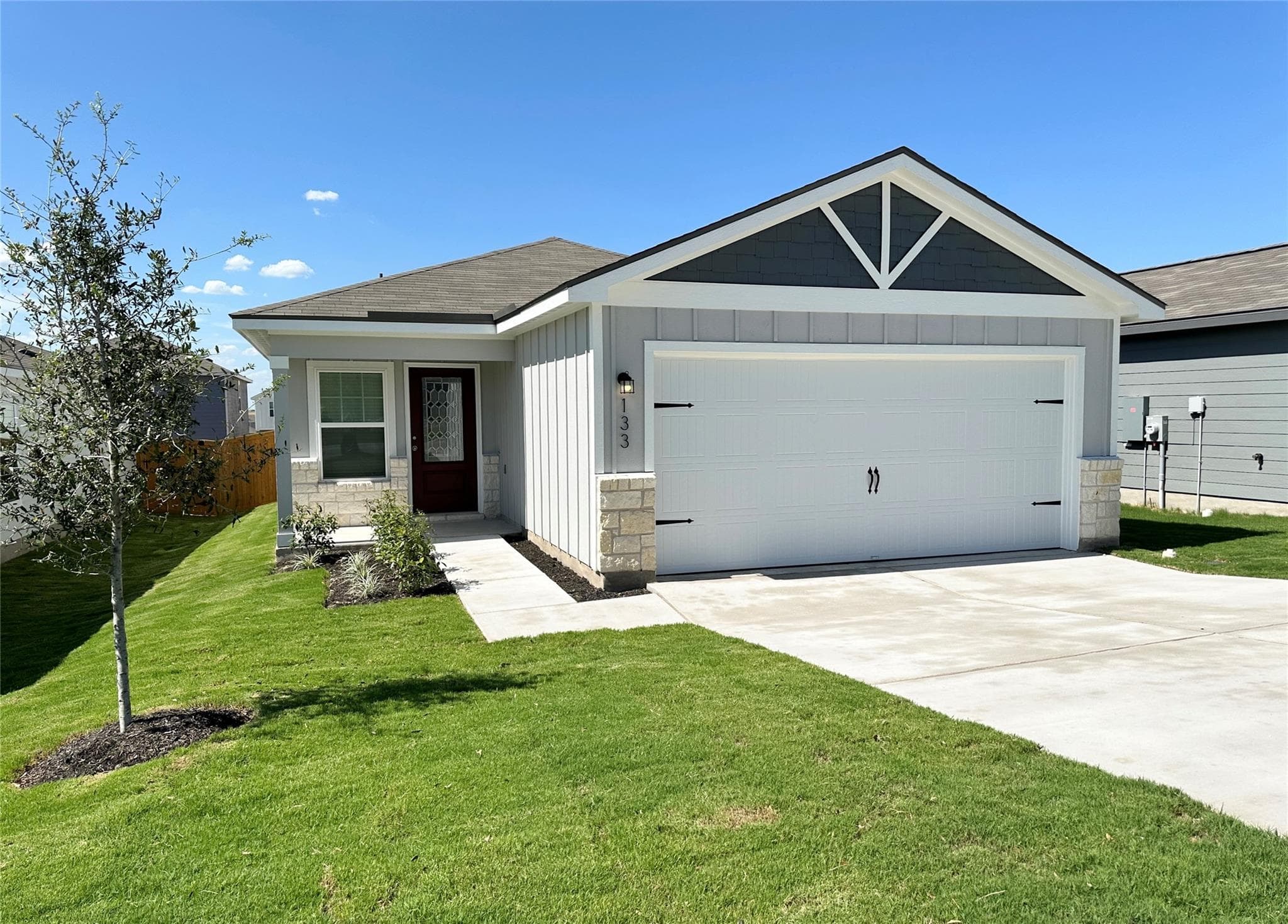 133 Captain Dooley Ln