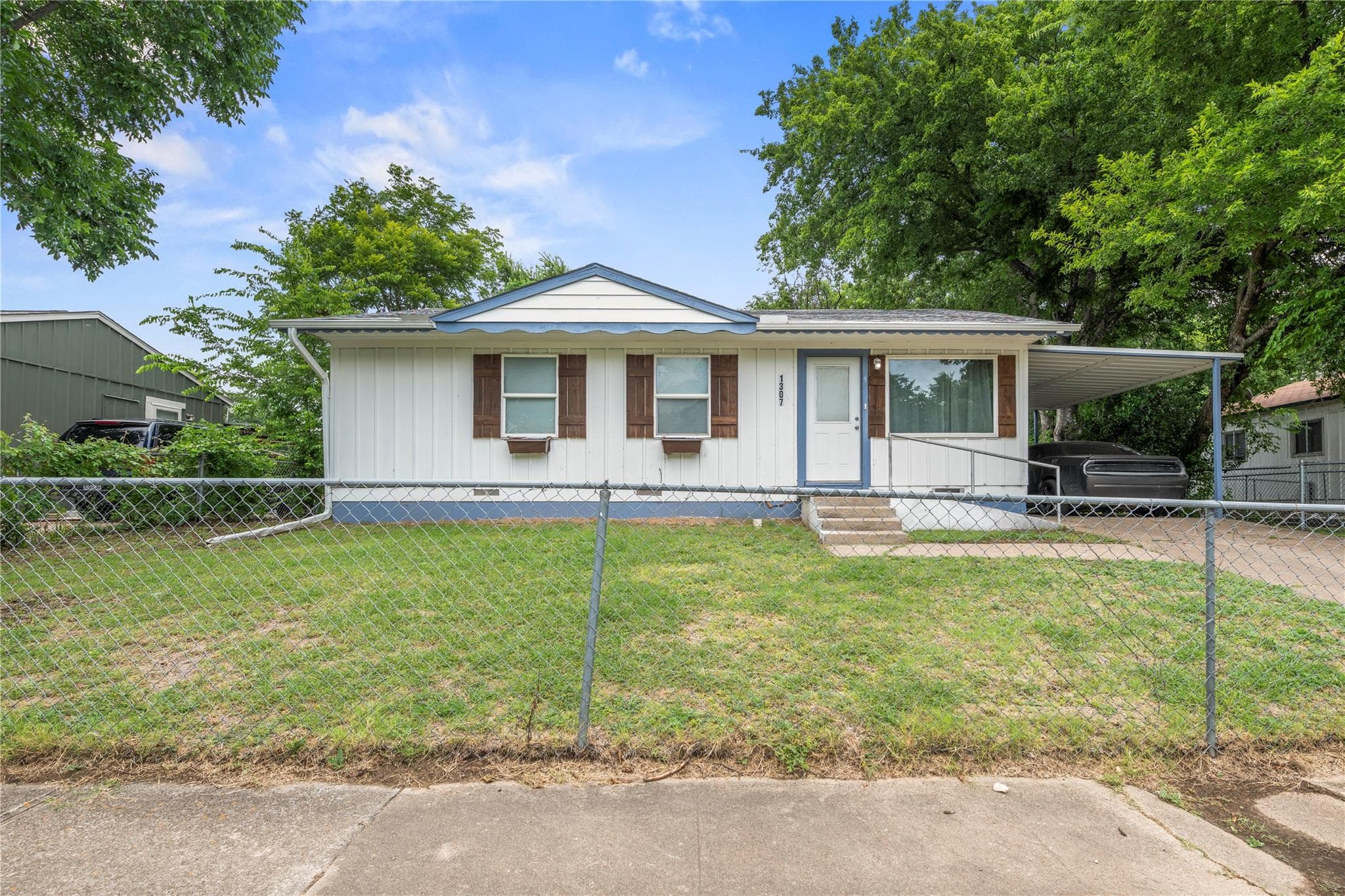 1307 Greenwood Ave