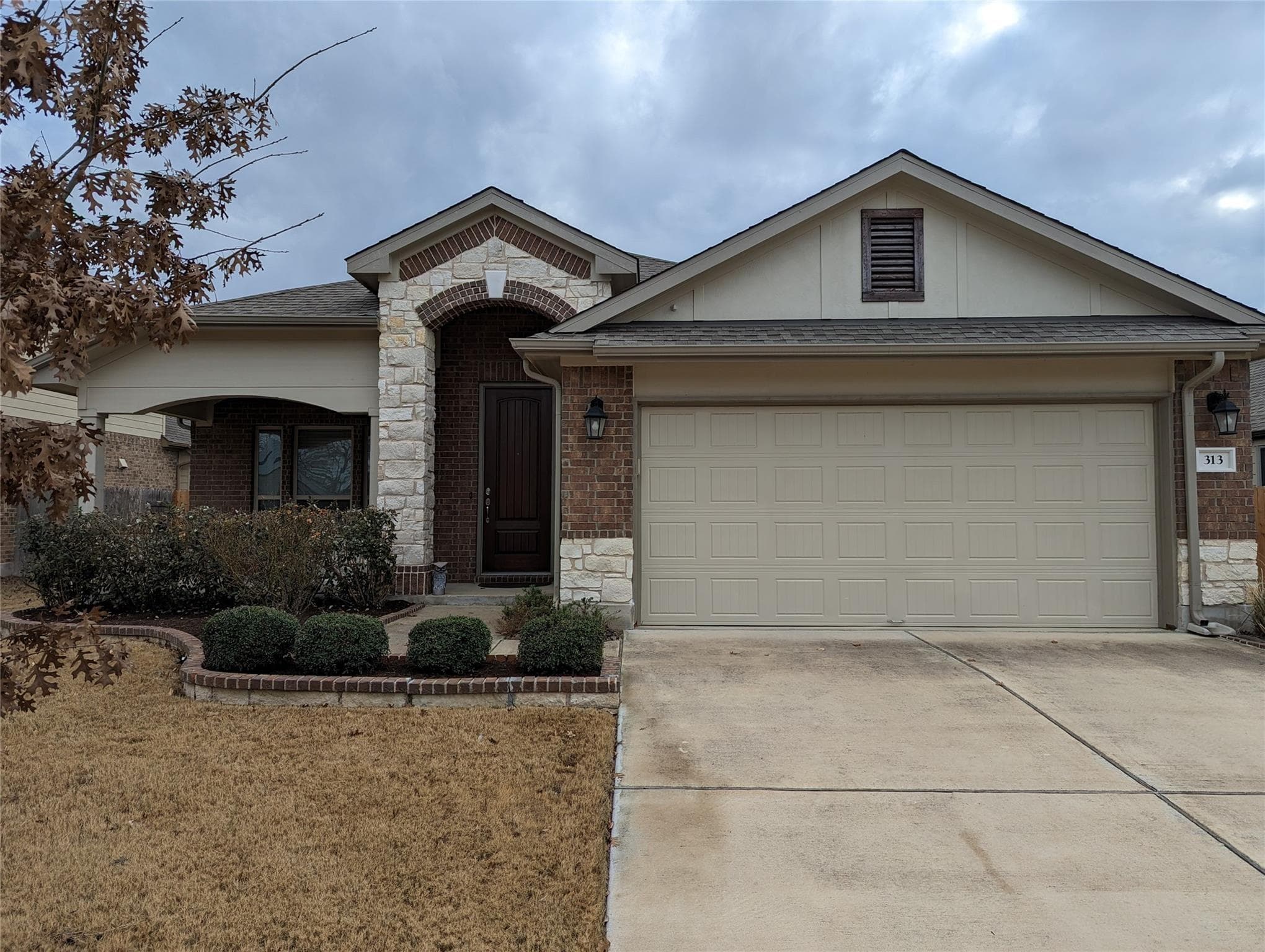 313 Summer Pointe Dr