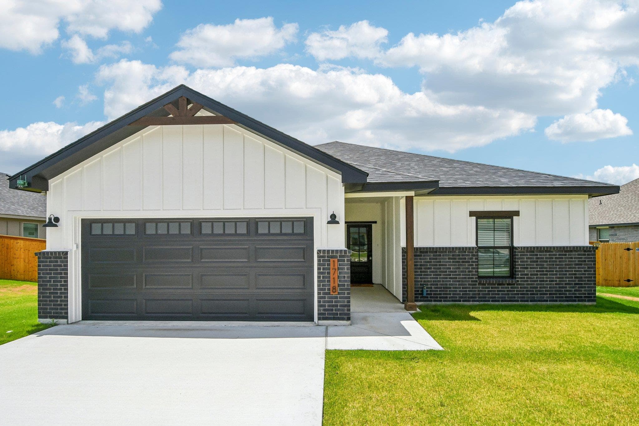 1718 Paint Horse Trl