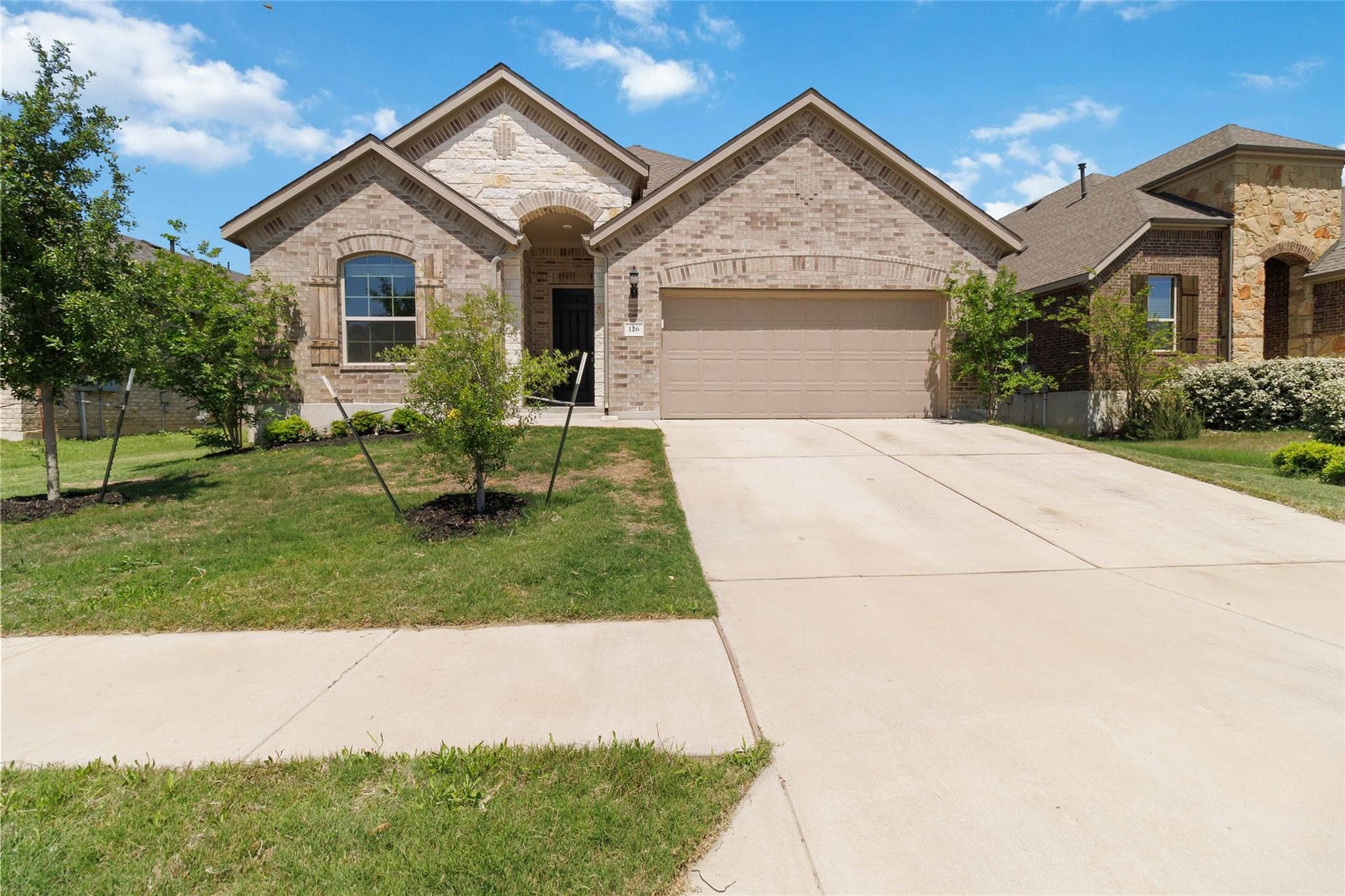 126 Smokebush Trl