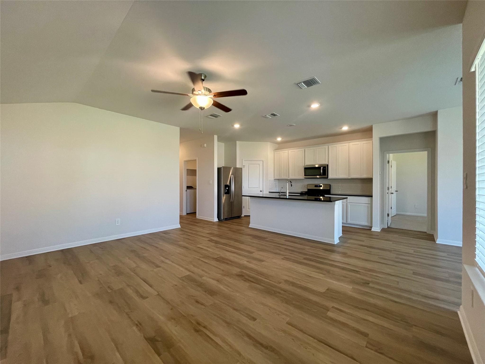 137 Holmby Dr