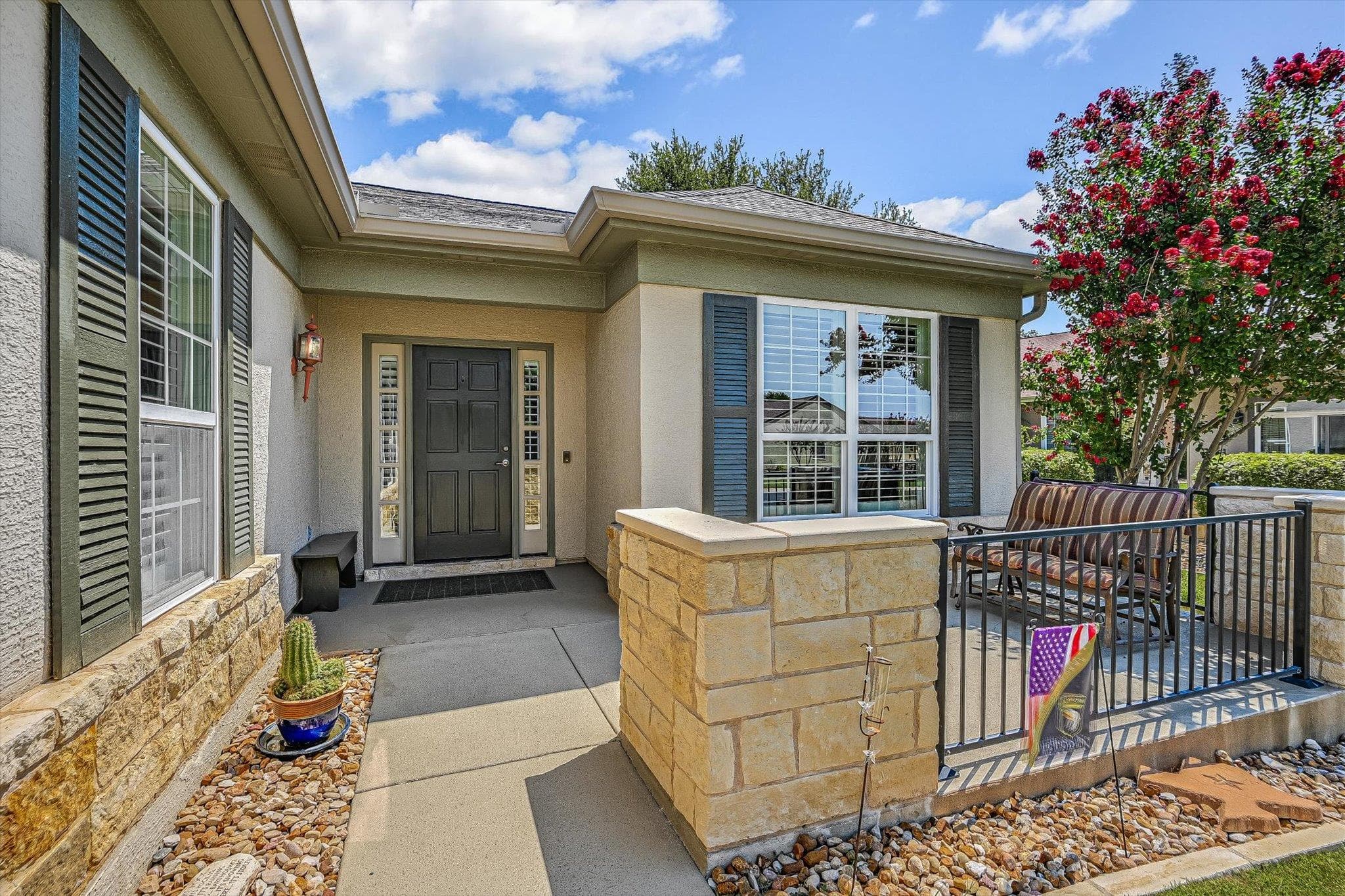 102 Yosemite Rd