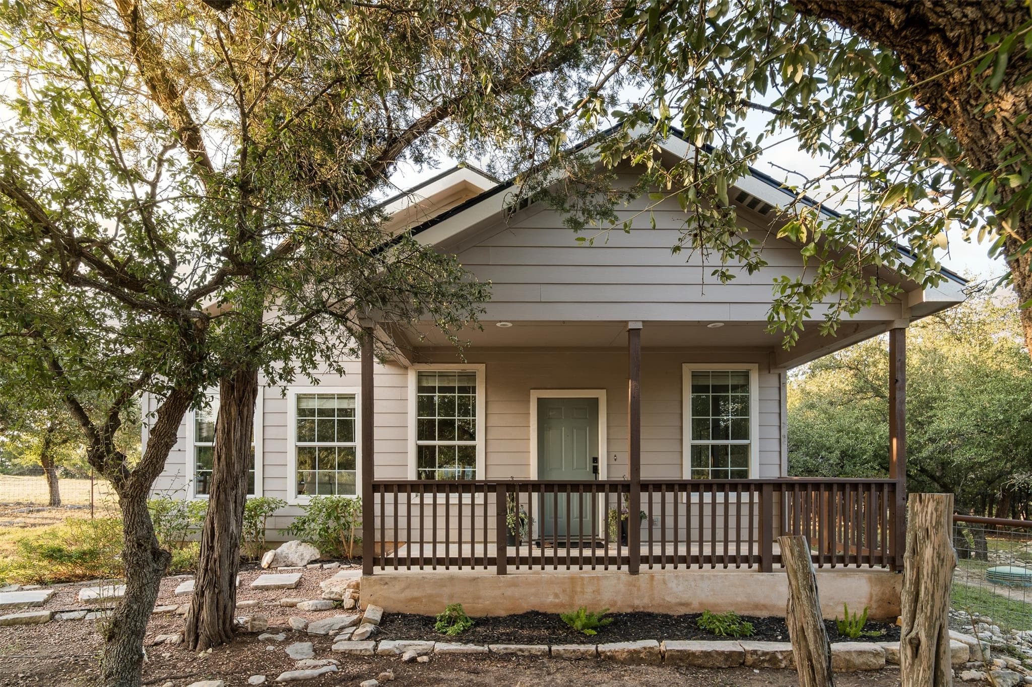 1816 Spring Valley Dr