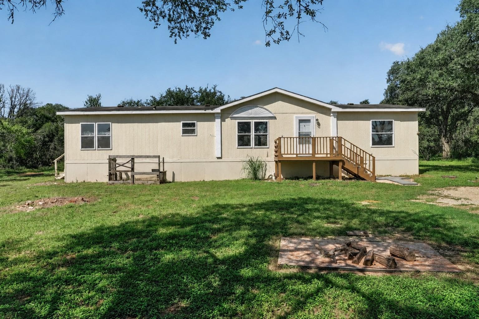 140 Oak Mesa None