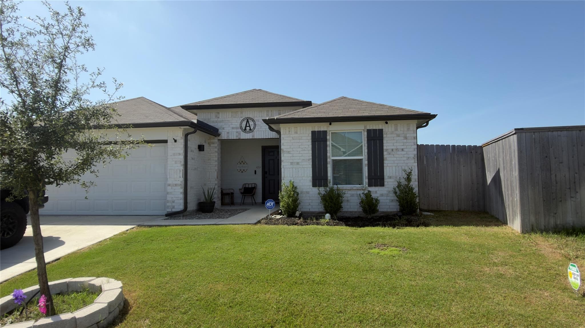 908 Gerardia Ct