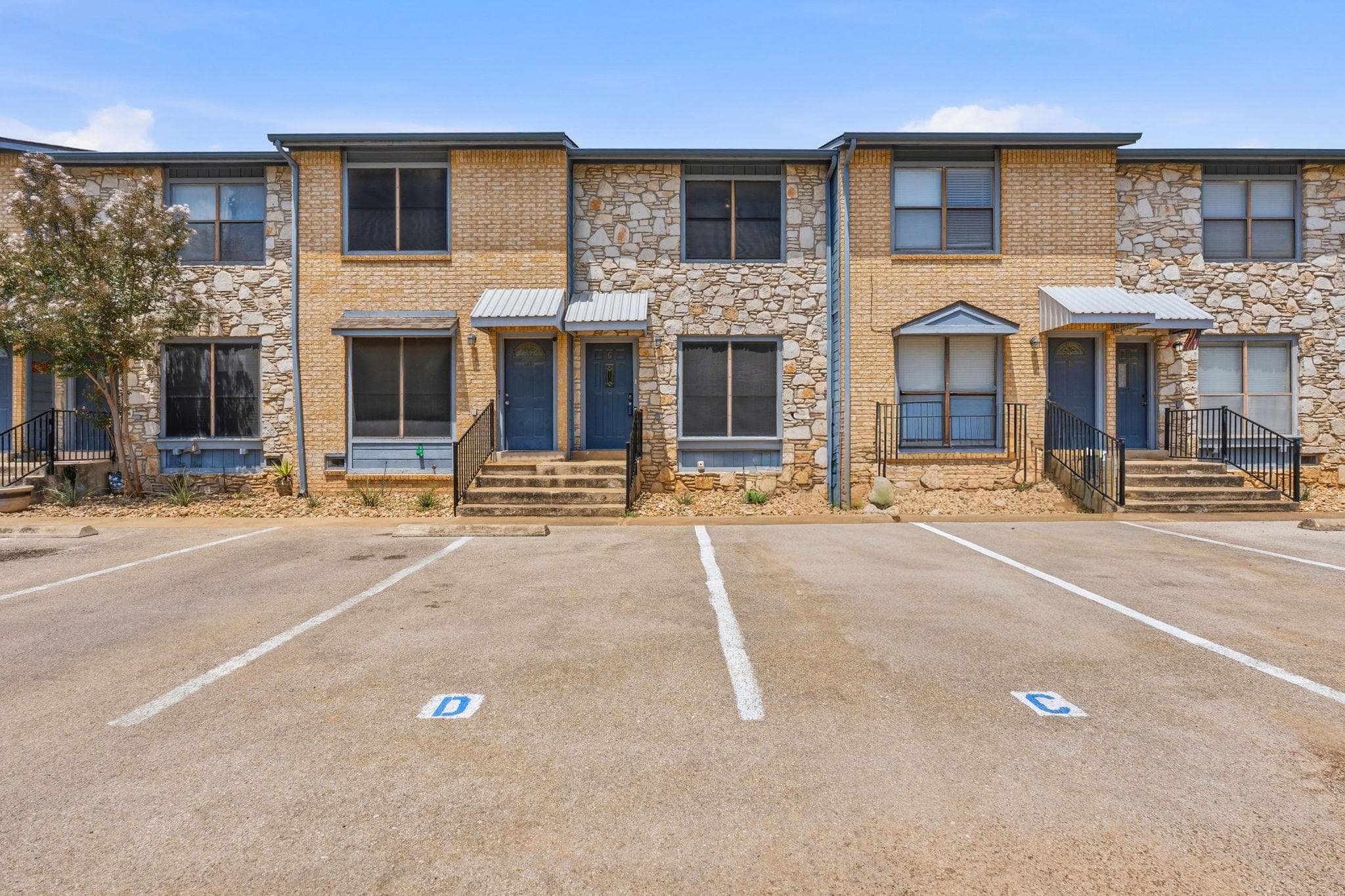 3009 Whisper Oaks Ln #C