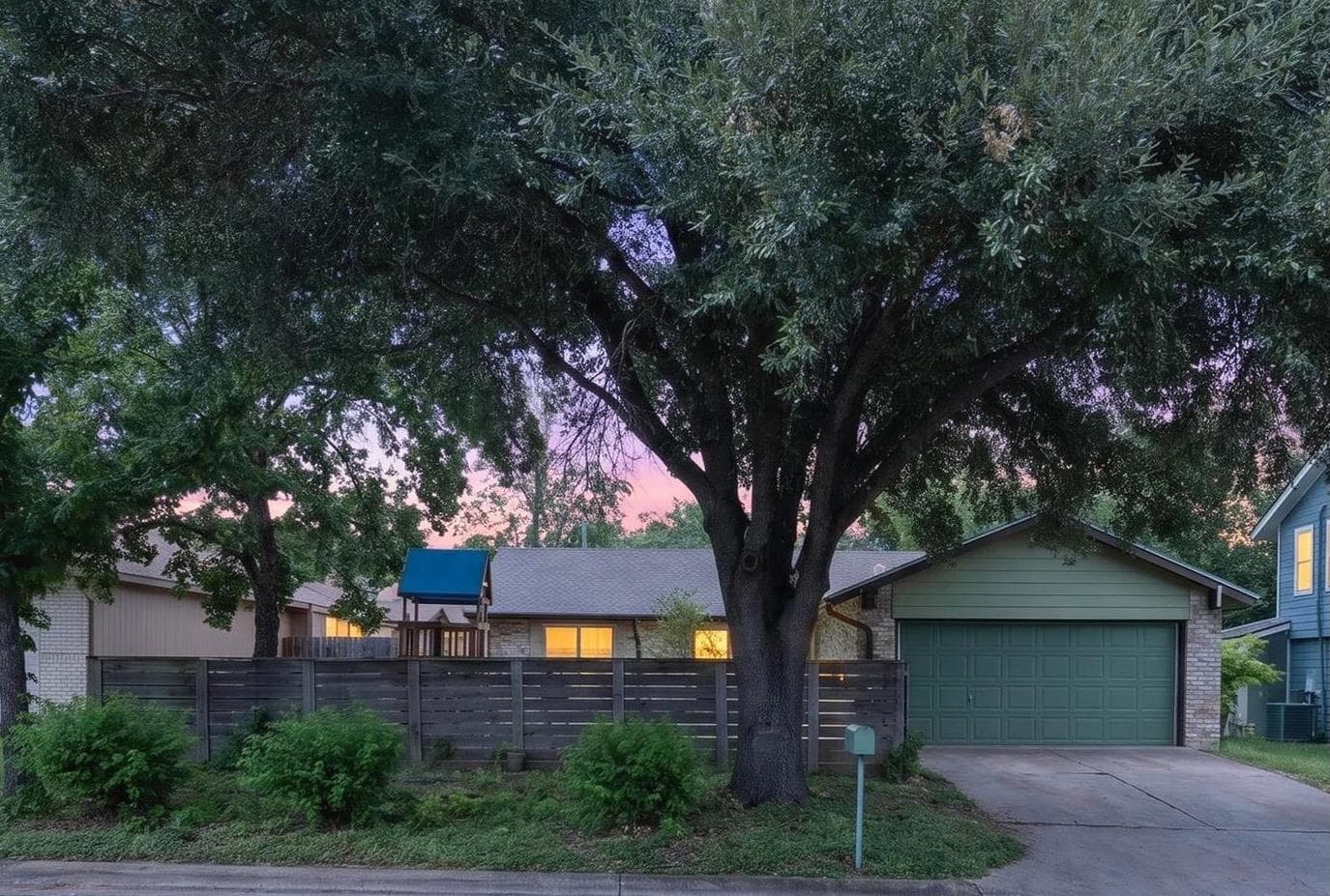 1213 Dunstan Dr