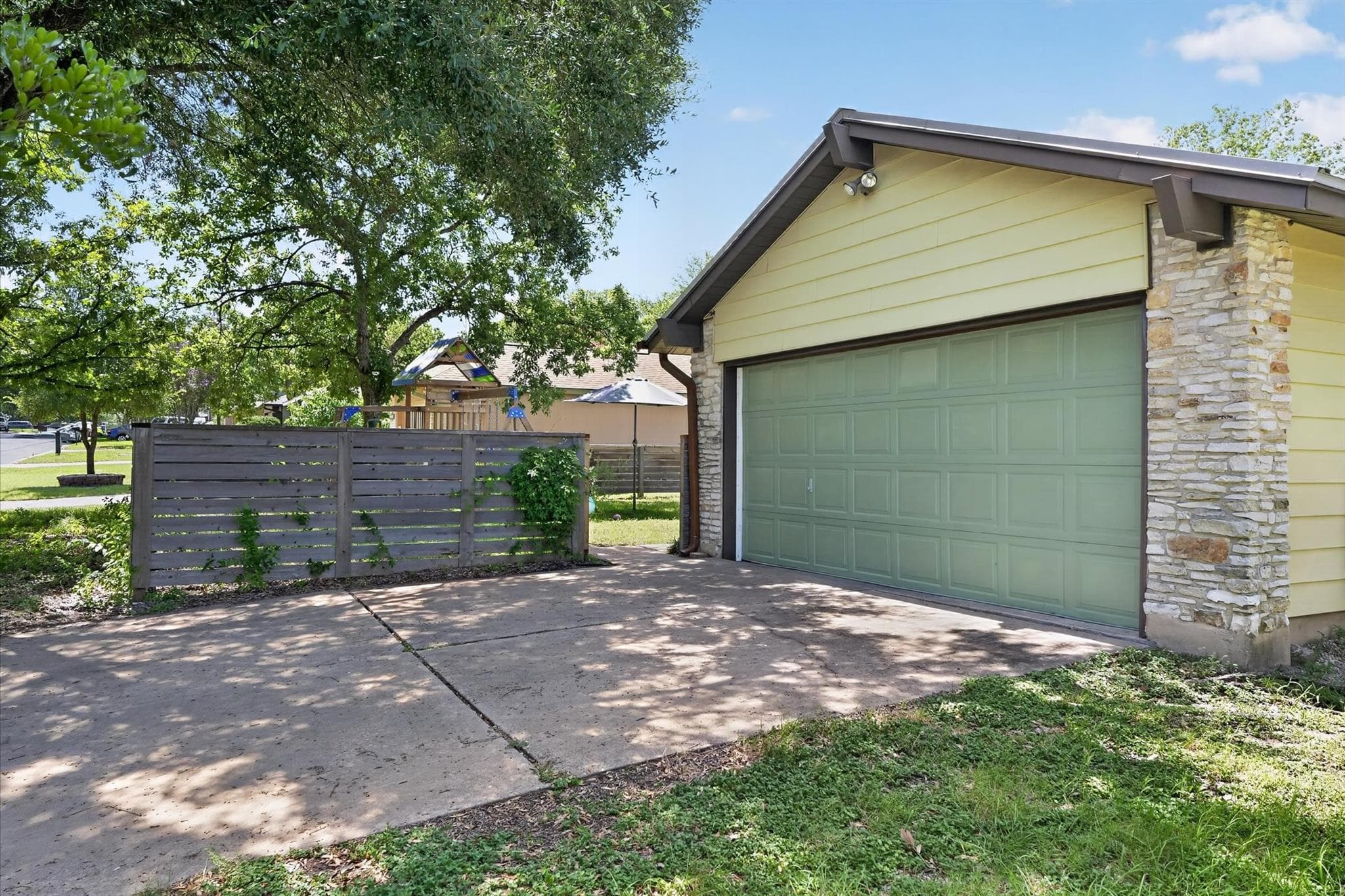 1213 Dunstan Dr