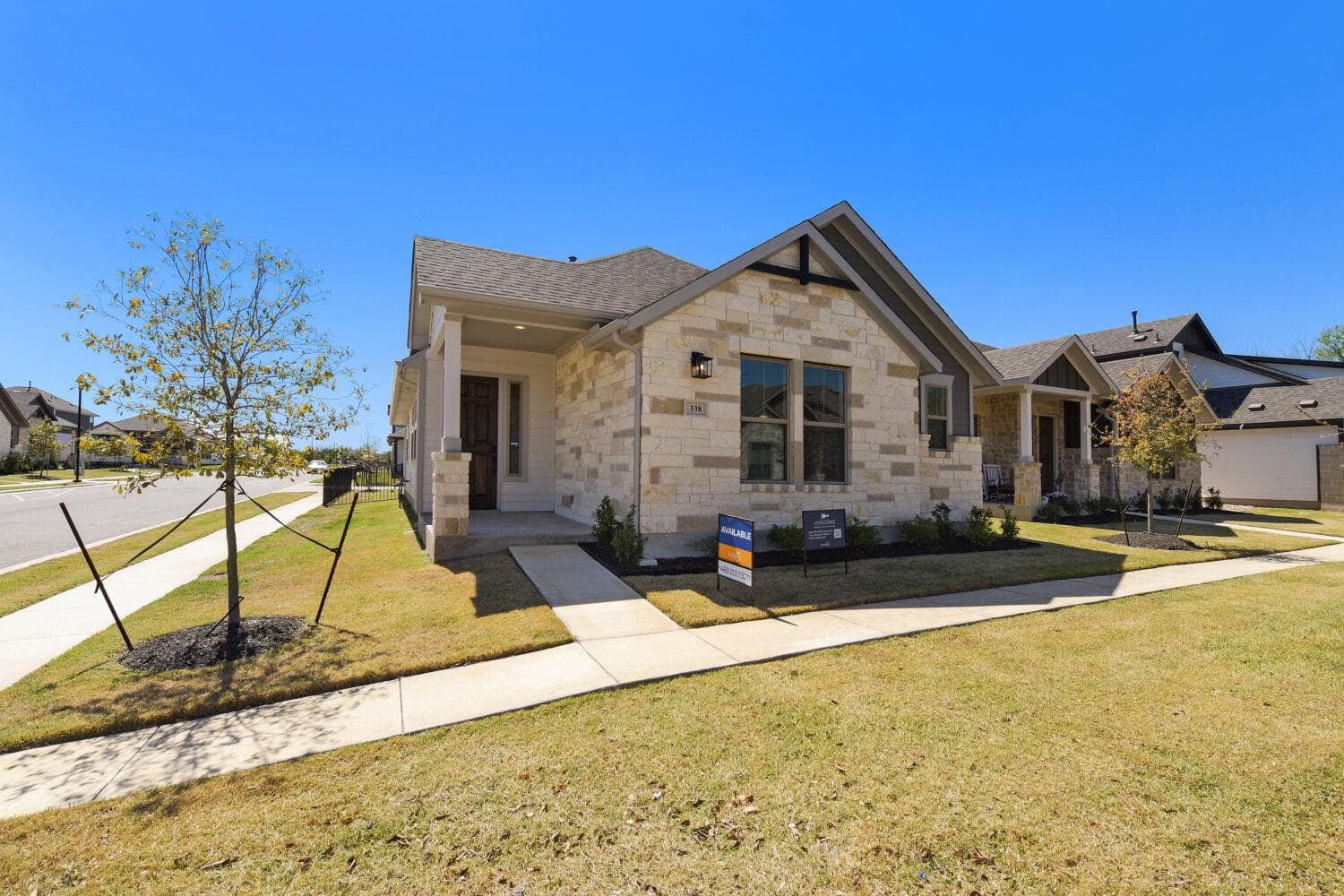 338 Orleanian Dr