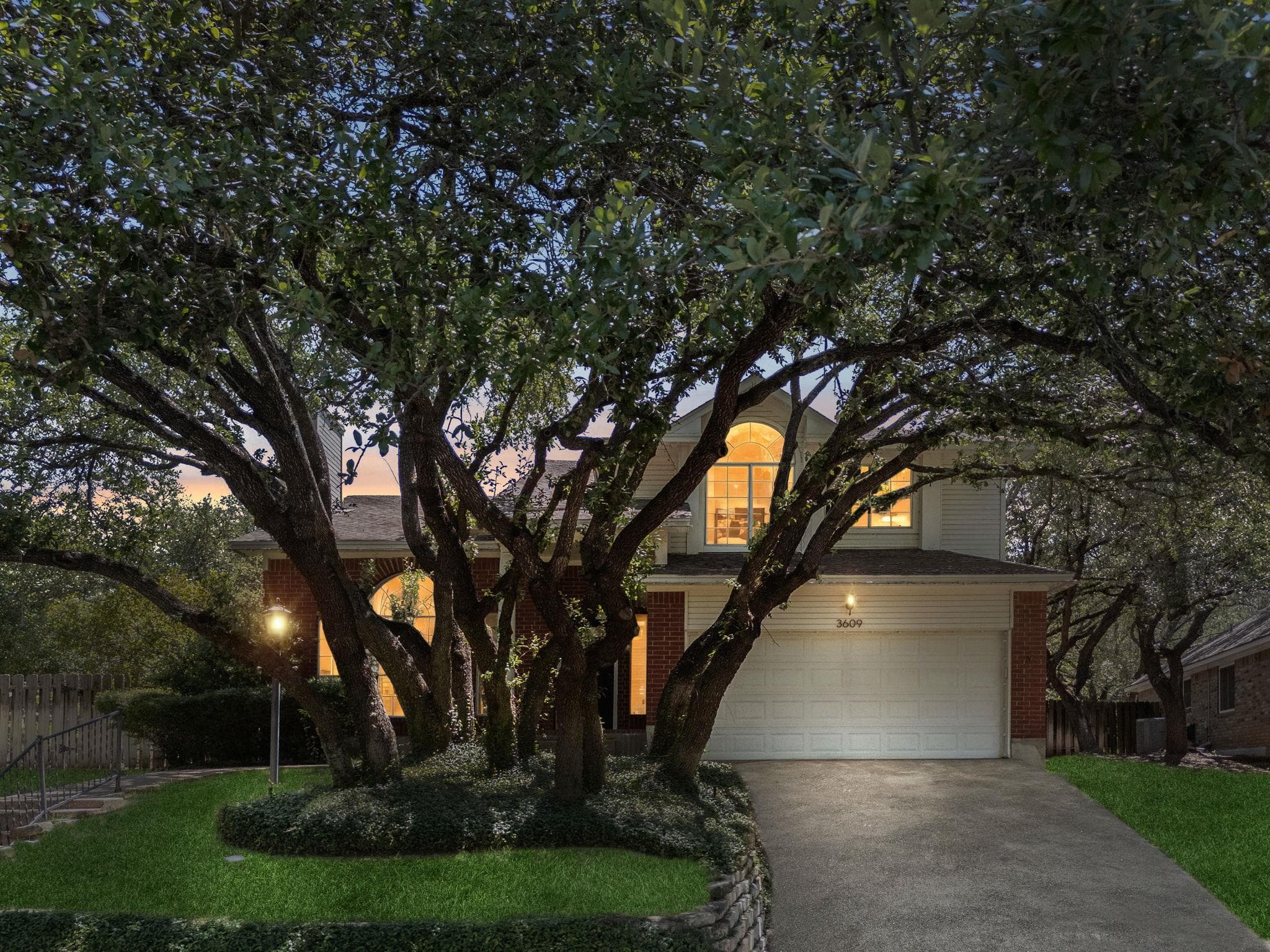 3609 Latimer Dr