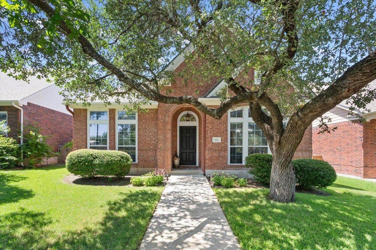 113 Village Park Dr
