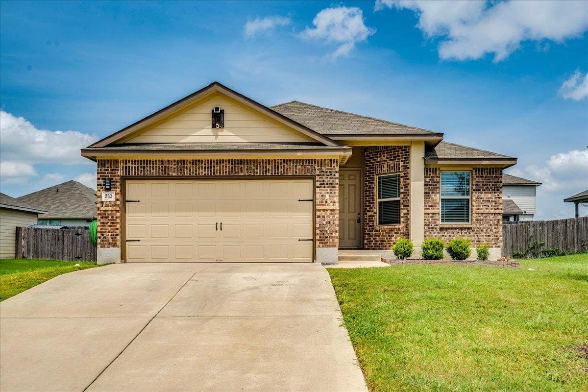 233 Forest Moon Ln
