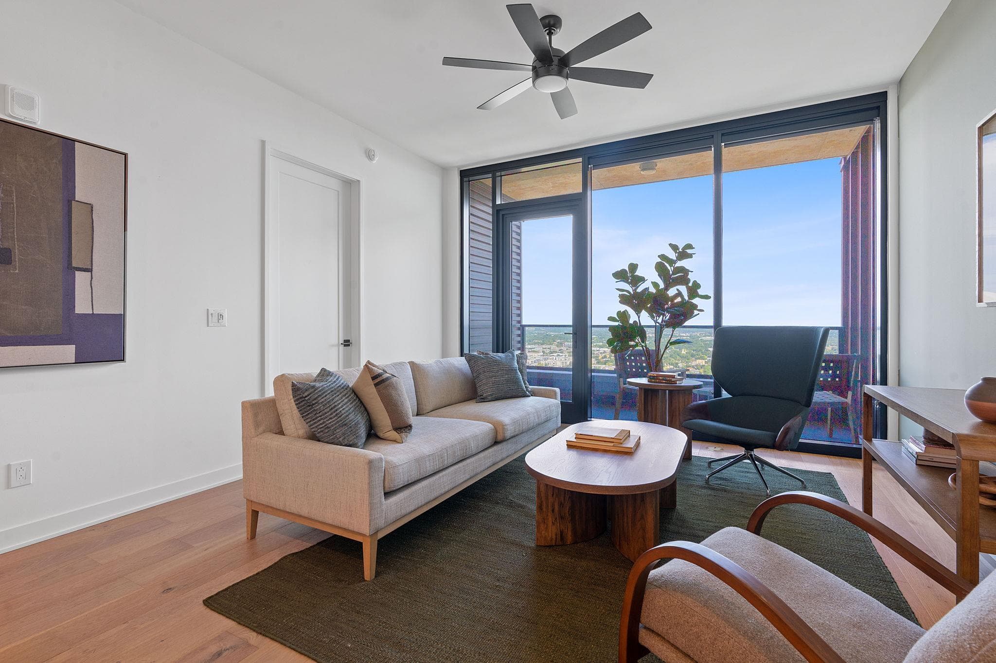 84 East Ave #3705